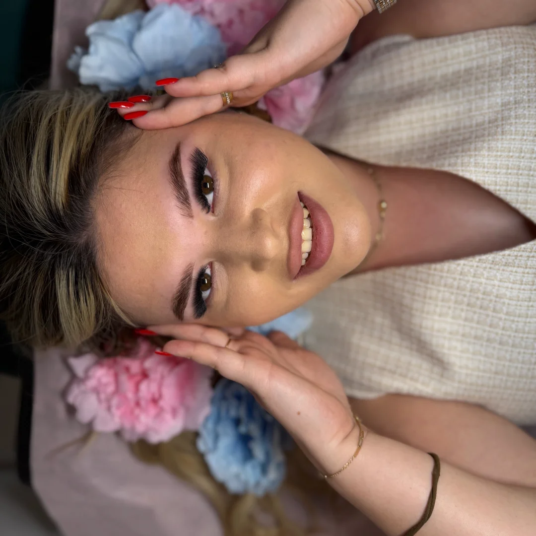 Imagine de prezentare pentru Crina Signature  Brows