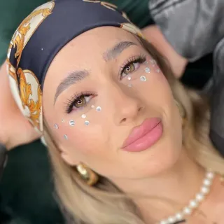 Wispy  Lashes 🩵 un aspect inegal, dar super controlat al genelor, obținut prin combinarea spike-urilor  montate strategic pe un stiling de bază 3-4D 🤗 Esti la un pas de a-ți ocupa propriul loc 