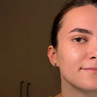 Sprâncene negre, dar vopsite? DA, se poate. Secretul? hai la programare și o să vezi ce tranformări pot face🫡 