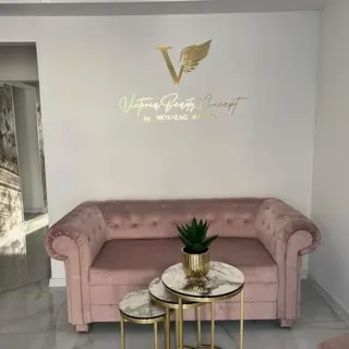 ☕️ Vino la salonul nostru și bucură-te de o cafeluță delicioasă în timp ce te relaxezi și te răsfeți cu serviciile noastre.
La noi primești nu doar un look frumos, ci și momente de relaxare .