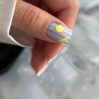 pictura manuala🇬🇷🍋🍹💛 #greecevibes #nails