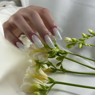 Nails by Roxana Herea
