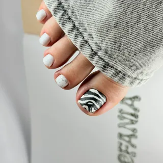Pedichiura cu Wraps. 🦓