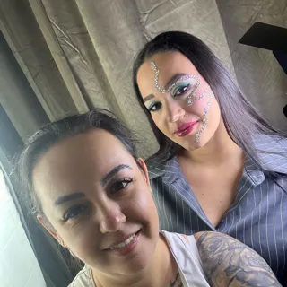 Un altfel de make-up 😍
