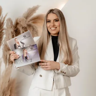 Nails Academy by Alexandra Roman